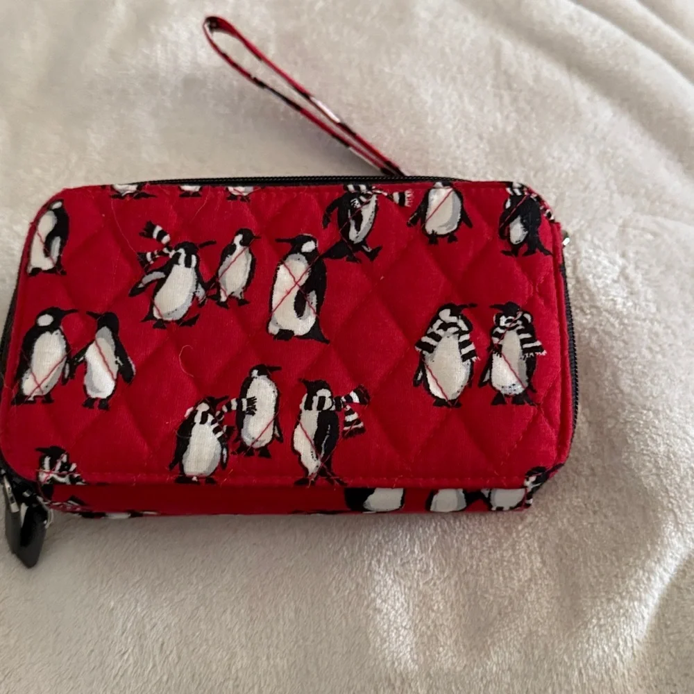 Vera Bradley  penguin Wristlet wallet - Picture 4 of 4